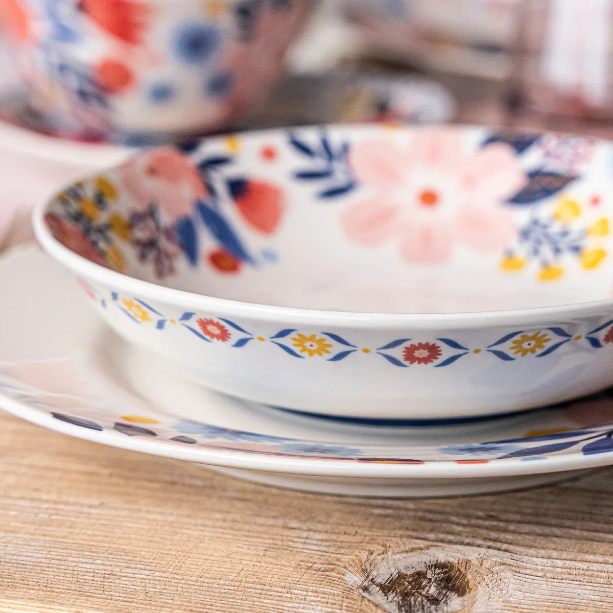 over&back Spring Garden 4-piece Dinner Plate Set by Jess Phoenix