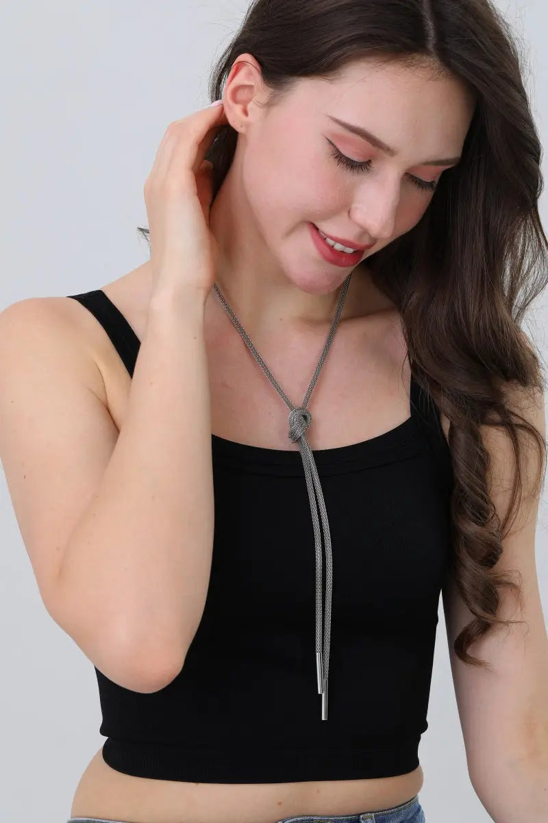 Minimalist Linear Necklace – Modern Geometry & Timeless Style✨