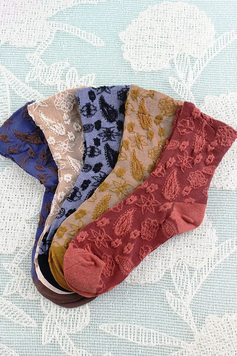 Cashew-Print Socks – Lightweight & Breathable Comfort 🌰🧦