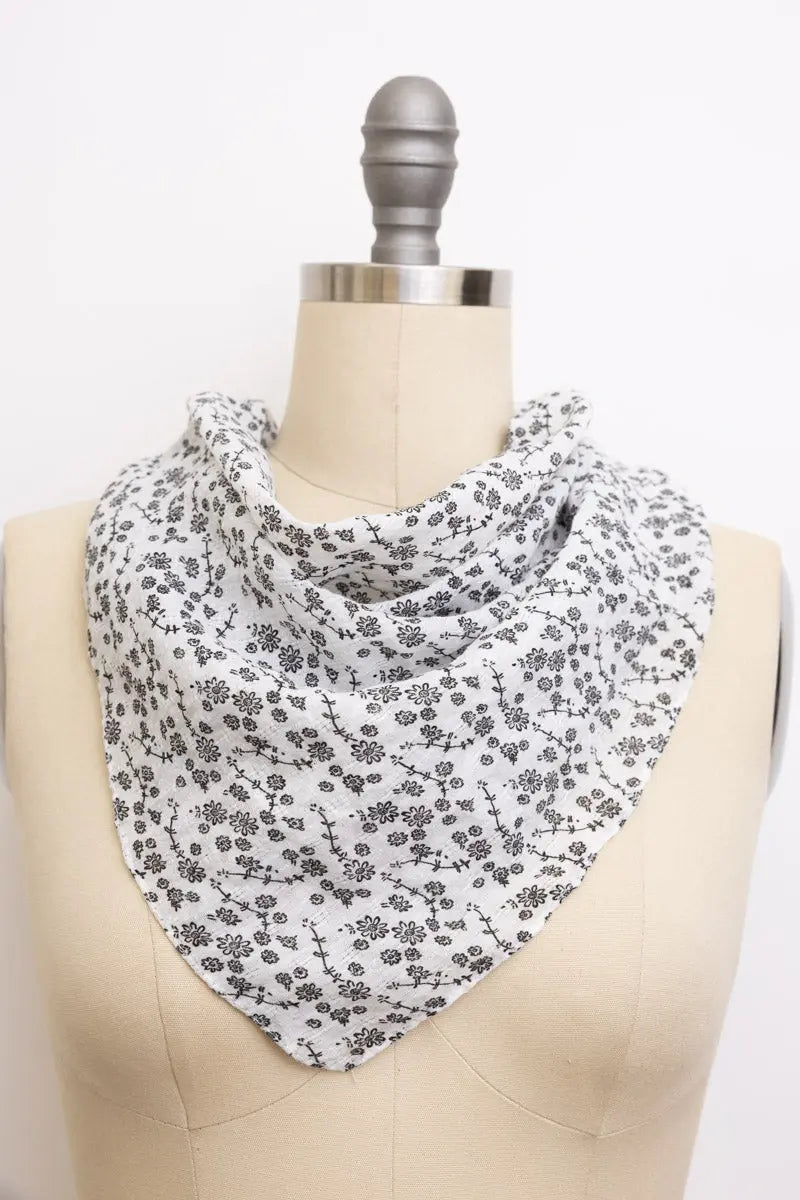 Light Printed Small Pattern Neck Scarf – Chic & Stylish
