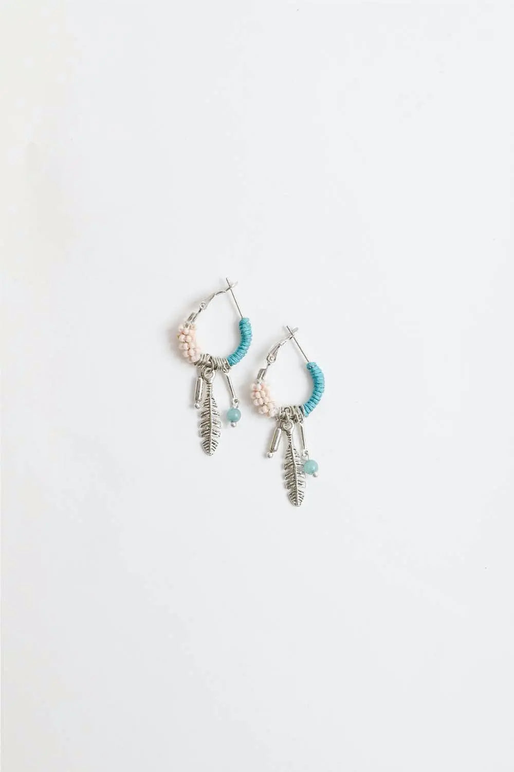 Dainty Feather Hoop Earrings🩵