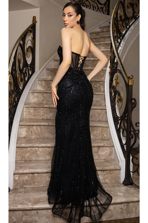 Sleeveless Strapless Sweetheart Sheath Dress