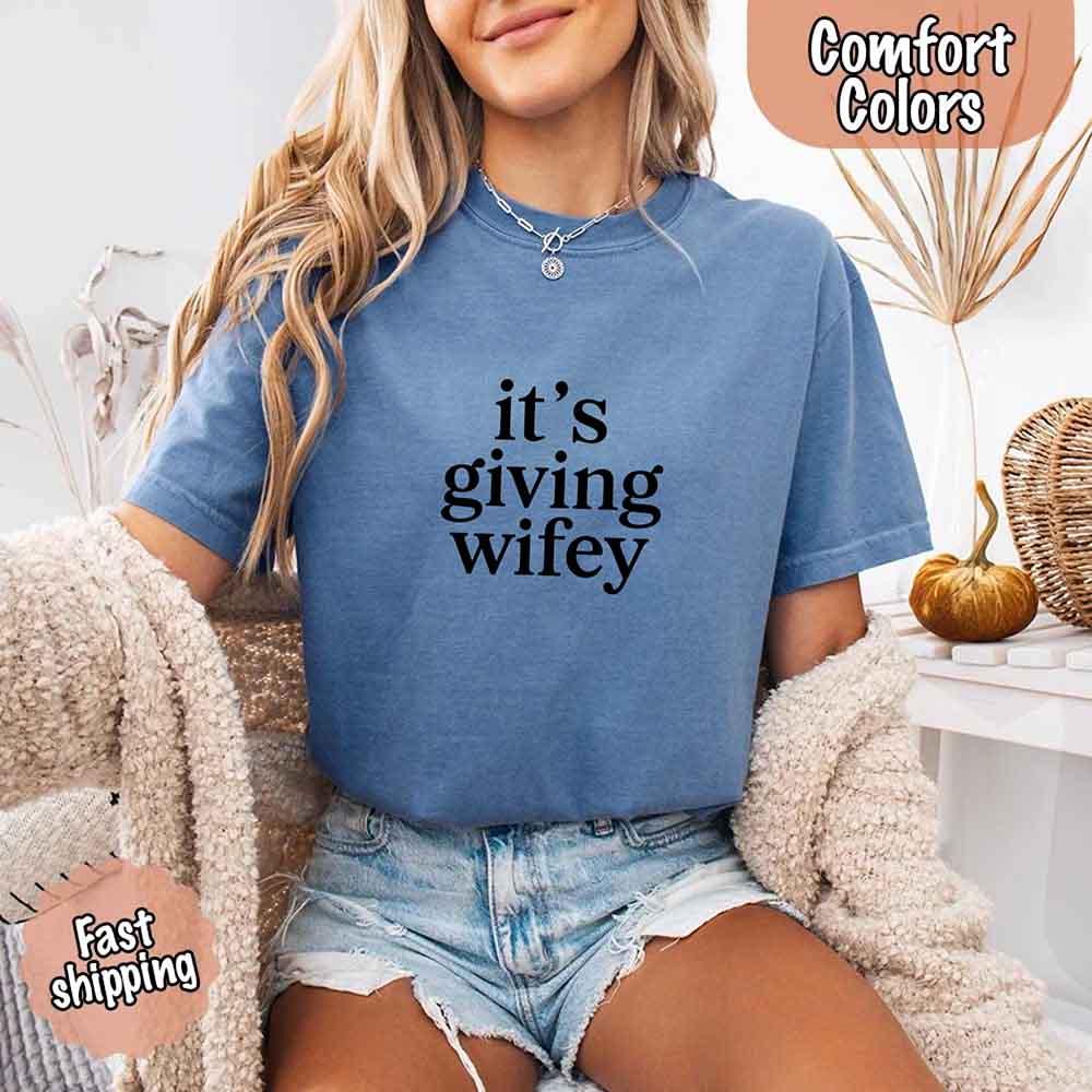 It’s Giving Wifey Comfort Colors Tee – Bride to Be or Wedding Gift Shirt