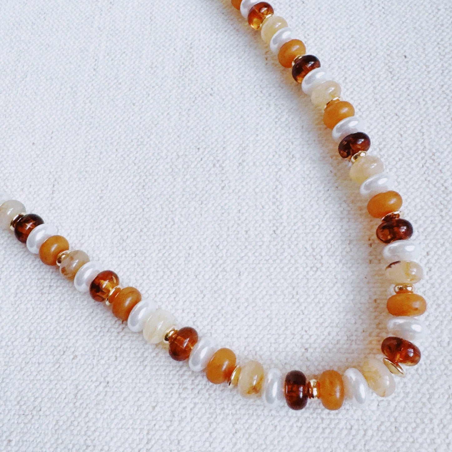 Golden Earth Gem Beaded Necklace – Warm-Toned Beads with Natural Elegance