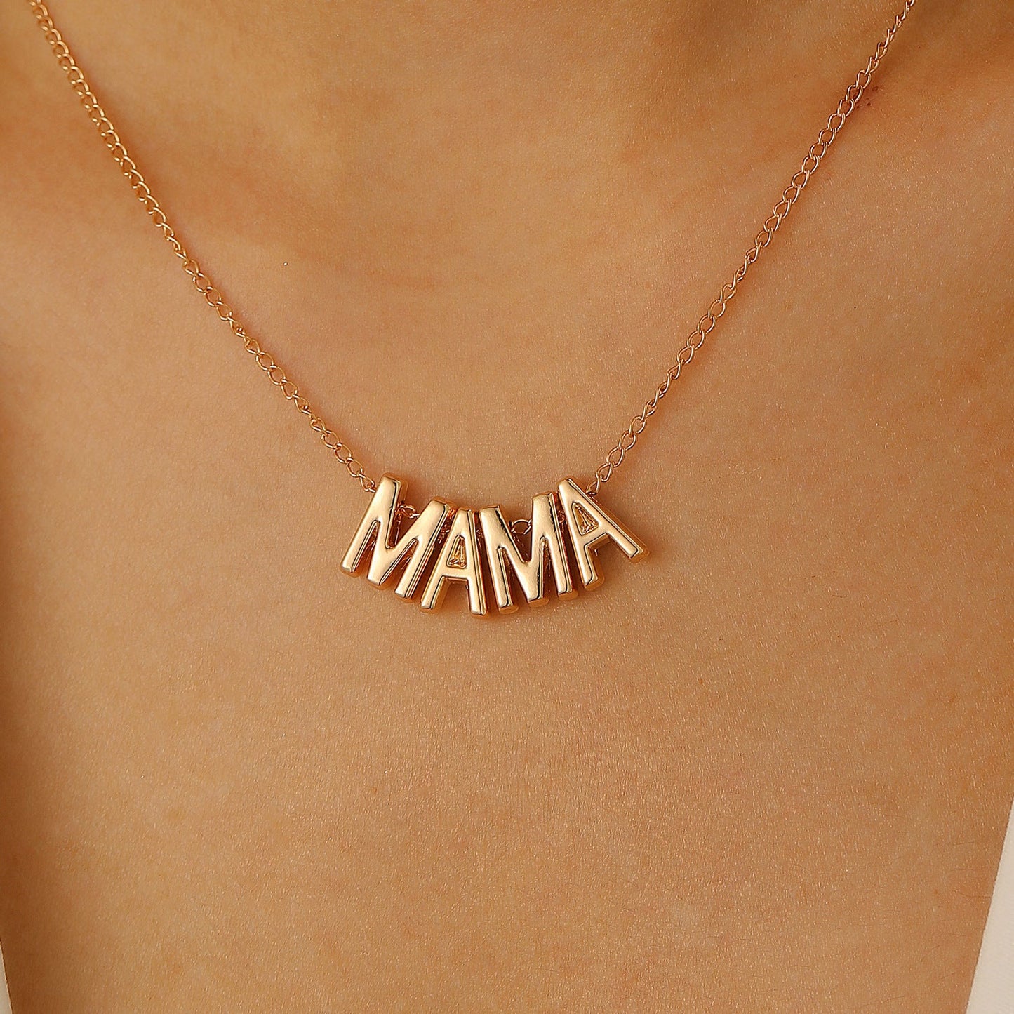 MAMA Letter Pendant Clavicle Chain Creative Mother's Day Necklace