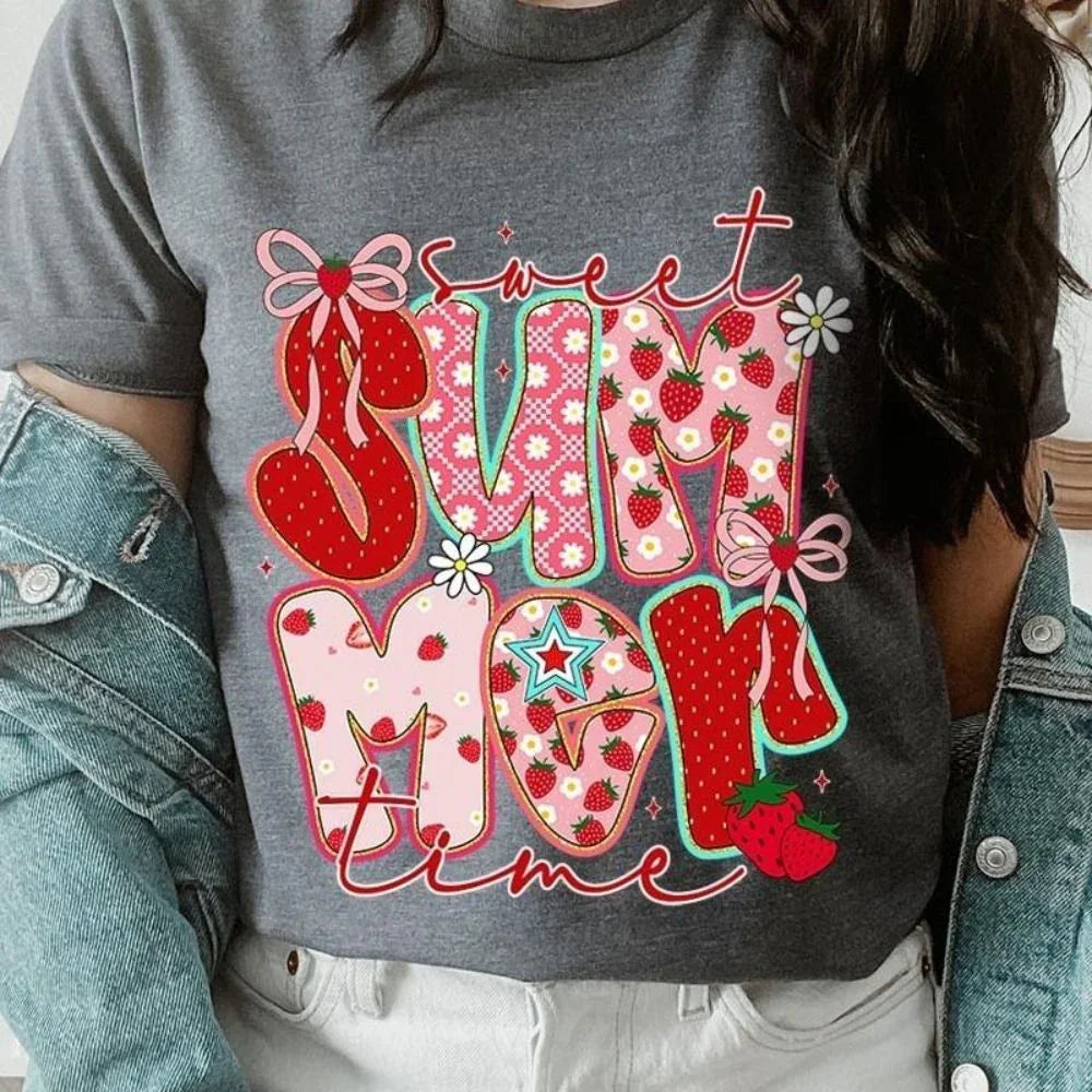 Sweet Summertime Graphic Tee – Cute Retro Summer T-Shirt, Aesthetic Beach Vibes, Casual Trendy Outfit