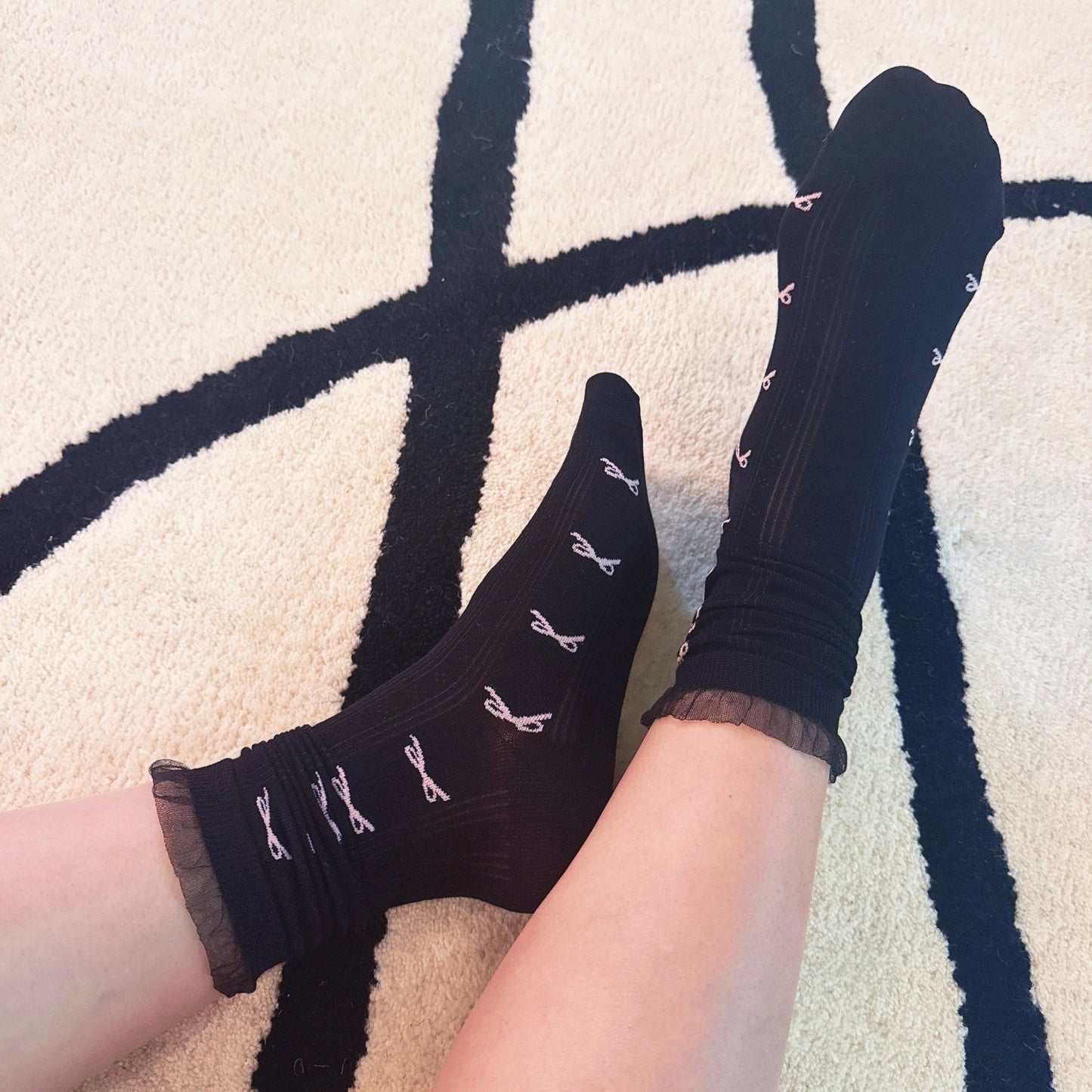 Tulle Top Bow Lined Up Socks Set Of 2