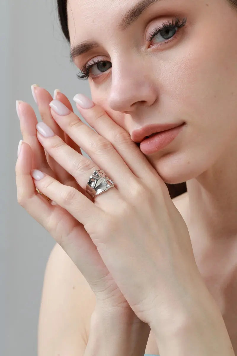 Asymmetric Nugget Rings – Minimalist Luxury Stackables ⚖️✨