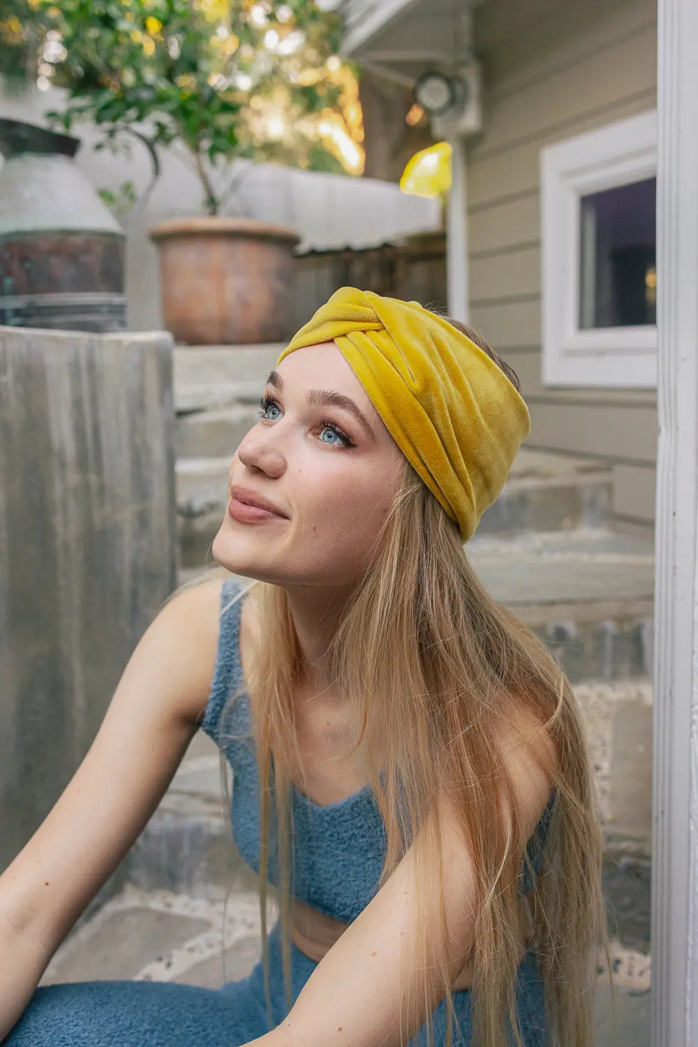 Stretchy Twisted Hairbands – Lightweight and Chic