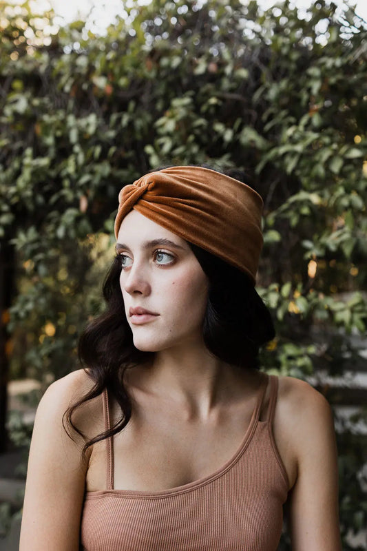 Stretchy Twisted Hairbands – Lightweight and Chic