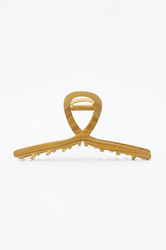 Twisted Fun Hair Claw Clip – Wood Grain Charm 🌸